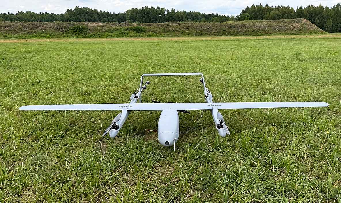 Platforma badawcza VTOL — widok 3/4